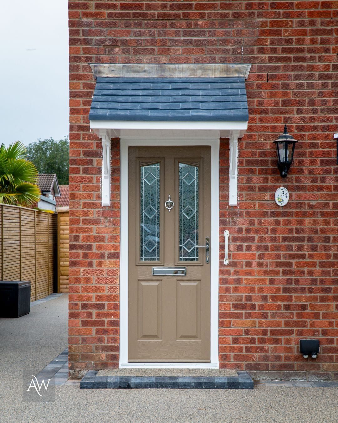 solidor harlech 2 in tuffle brown with white frame and simplicity glass
